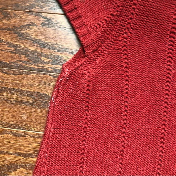 Red Sweater - Picture 10 of 10